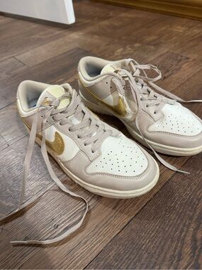 Nike Women's Low-Top Athletic Shoes in Cream and Gold